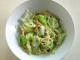 キャベツとアンチョビのパスタ