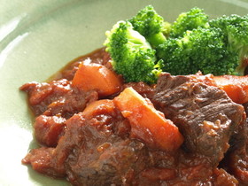 牛肉のトマト煮
