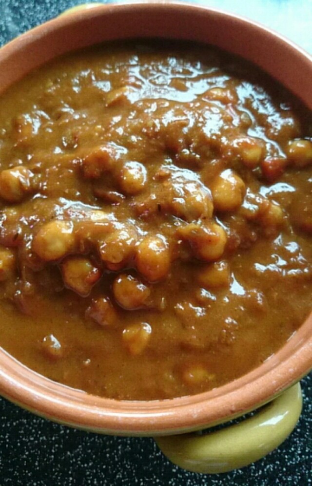 スパイシーチキンとひよこ豆のカレーのレシピ