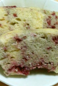 ラズベリージャムのパウンドケーキ