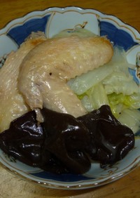 鶏手羽先と白菜のクタクタ煮