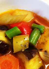 夏野菜でラタトゥイユ風トマトスープ