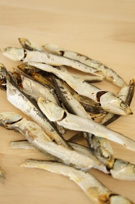 煮干だしのとり方(下処理の解説付き)
