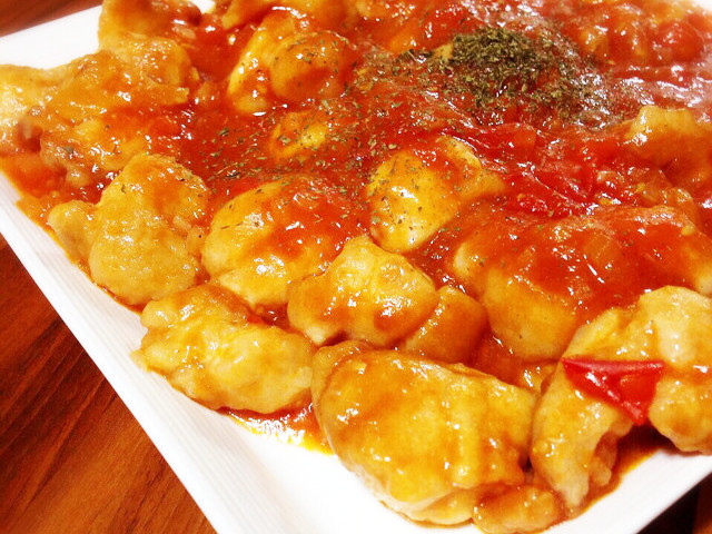 簡単晩御飯 鶏肉のトマトソース炒め レシピ 作り方 By ぴょちゃま クックパッド 簡単おいしいみんなのレシピが356万品