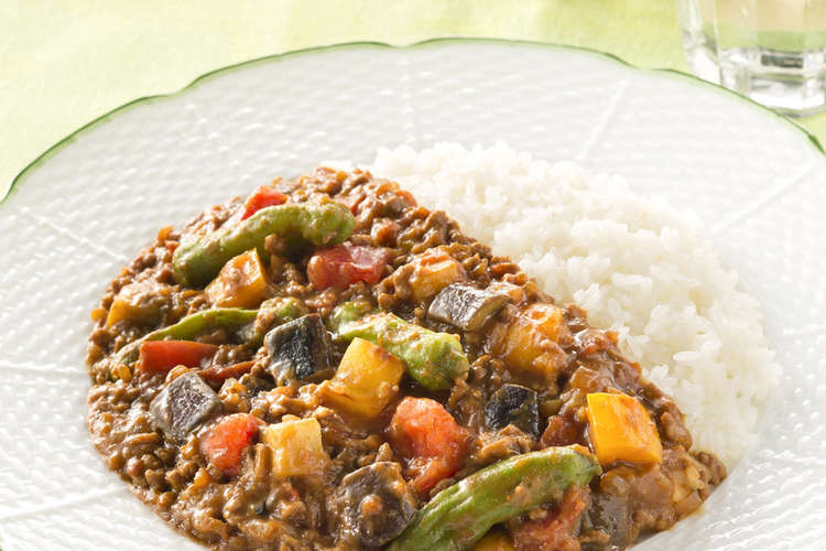 夏野菜のスパイシーキーマカレー レシピ 作り方 By ハウス食品株式会社 クックパッド