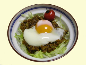 美味しい♪カレー風味の簡単ミンチ丼