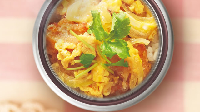 ふんわり卵のから揚げ親子丼 レシピ 作り方 By 象印マホービン クックパッド 簡単おいしいみんなのレシピが352万品