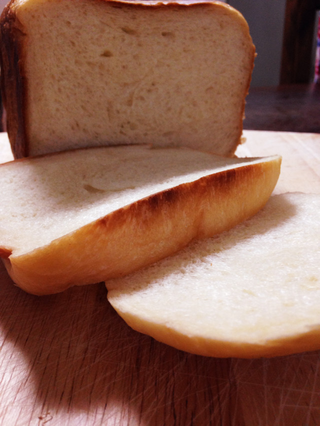 HB☆コストコディナーロール風な食パンの画像