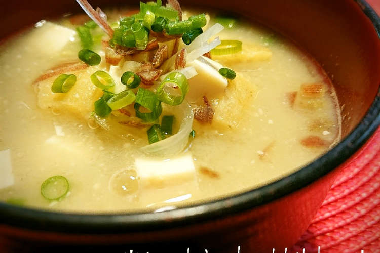 豆腐 生揚げ 玉ねぎの味噌汁 レシピ 作り方 By Inyako クックパッド 簡単おいしいみんなのレシピが375万品
