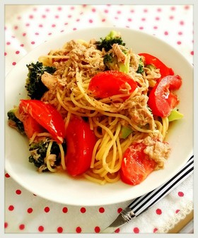 簡単☆おしゃれ!ツナとトマトのパスタ☆