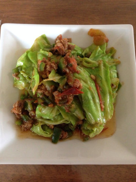 牛ミンチとトマトの野菜炒め