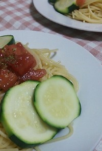 ズッキーニとトマトの冷製パスタ