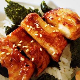 さつま揚げでうなぎの蒲焼き風