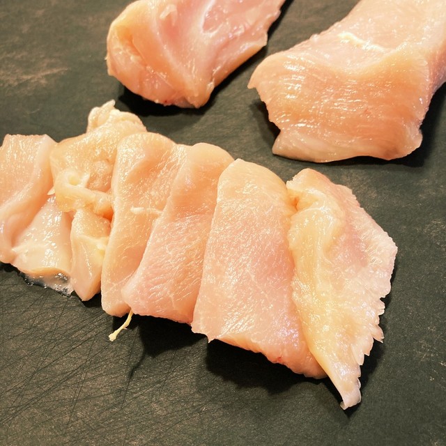 鶏ムネ肉は切り方次第でやわらかく レシピ 作り方 By 杏のキッチン クックパッド 簡単おいしいみんなのレシピが355万品
