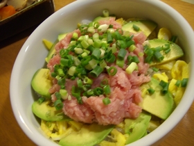 トロ旨丼