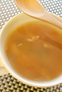 鶏チップで簡単濃厚コンソメスープ