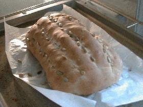 もっちり♪ヒマワリとクルミのパン