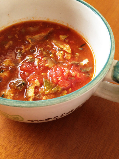 鯖缶と夏野菜のカレー風味スープの写真