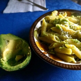 夏に食べたいこってりアボカド冷製パスタ