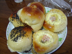 HBで惣菜パン(グラタンパン・・)
