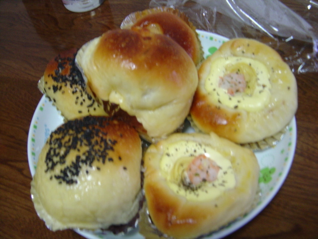 ＨＢで惣菜パン（グラタンパン・・）の画像