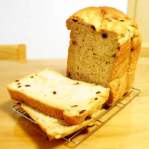 HB♪シナモンレーズン食パンの画像