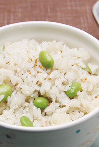 ゆずの風味で頂く♪じゃこと枝豆の混ぜご飯