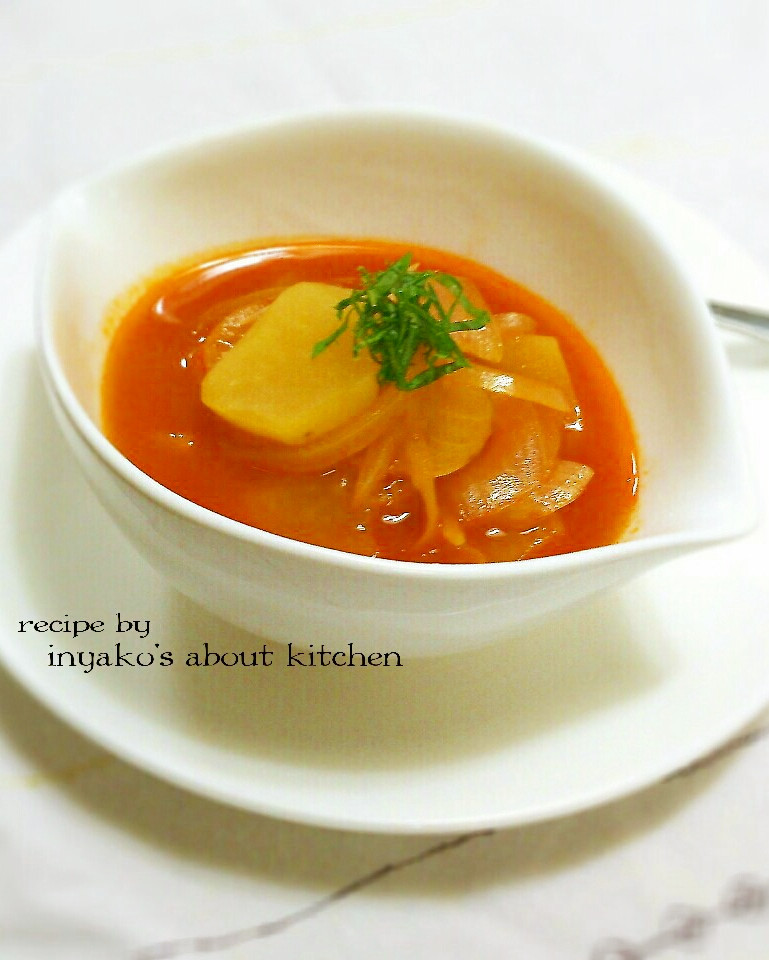 サツマイモと玉ねぎのケチャップスープ煮の画像
