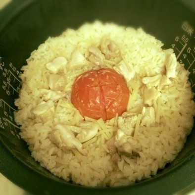 トマトをポン！で簡単炊き込みご飯の写真