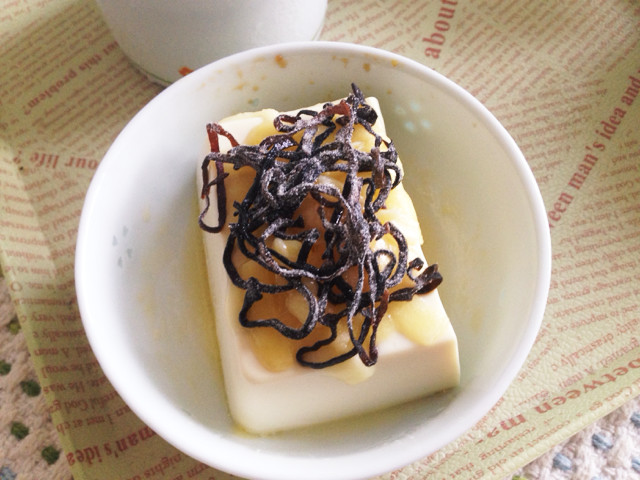 ほんのり塩味チーズのせ豆腐の画像