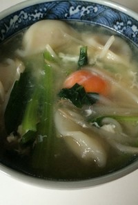 冷凍水餃子入り野菜スープ