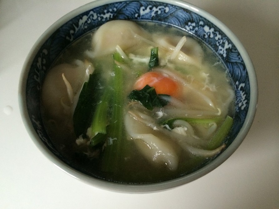 冷凍水餃子入り野菜スープの画像