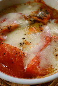 トマトとモッツァレラチーズのバジル焼き