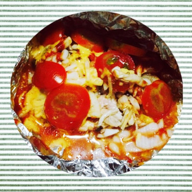 オーブンで簡単！鶏肉とトマトのホイル焼きの写真