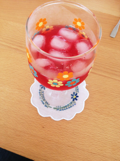 赤紫蘇ジュース スダチ風味の写真