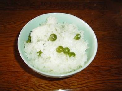 豆ご飯の写真