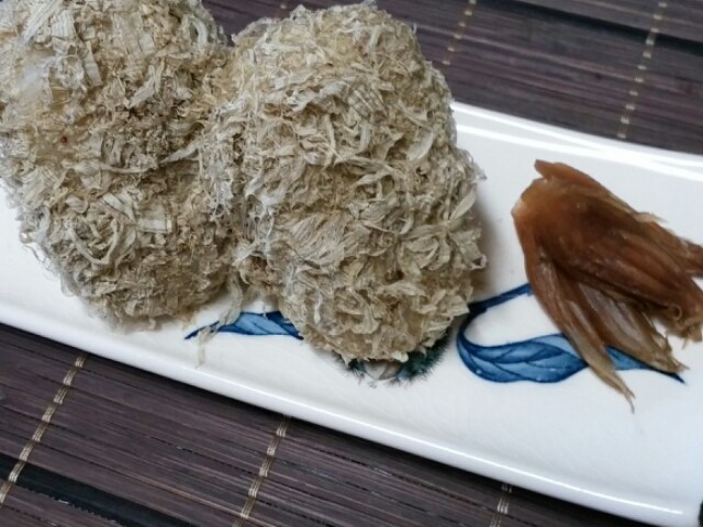 田舎の味 とろろ昆布おにぎり レシピ 作り方 By Chiibubu クックパッド 簡単おいしいみんなのレシピが355万品