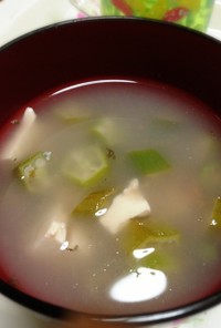 オクラと梅と豆腐のヘルシースープ