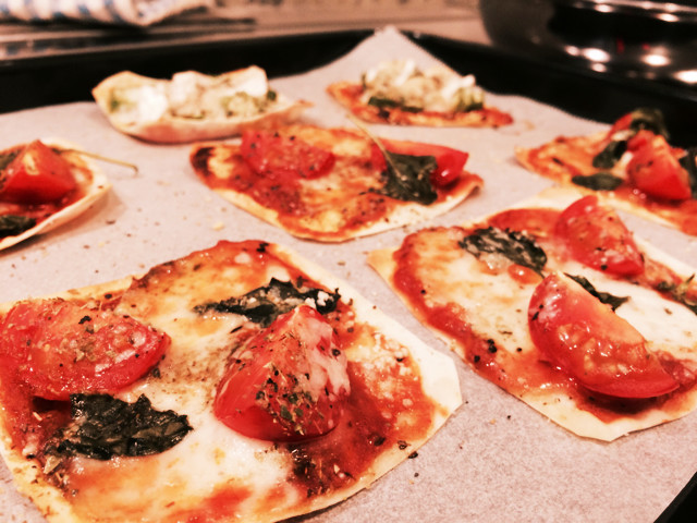 楽ちん、パリパリ餃子の皮ピザの画像