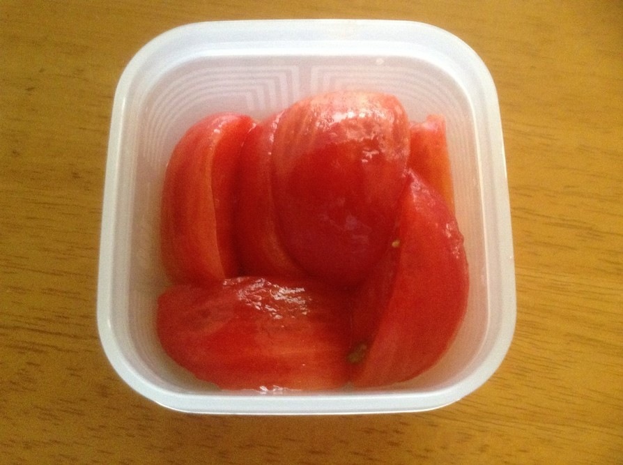 1番簡単なトマトの皮むき(櫛形・改訂)の画像