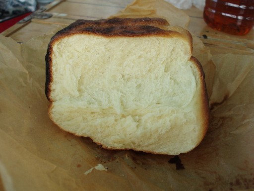 キャンプで簡単パン作り☆飯ごうでパンの画像