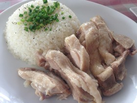 炊飯器で簡単!海南鶏飯