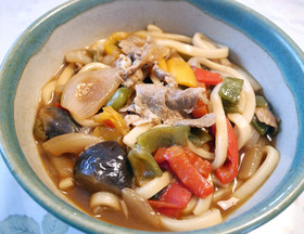 洋風☆野菜たっぷり!味噌煮込みうどん