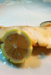 フライパンで焼き白身魚