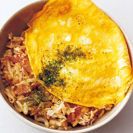 オムそばめし風丼