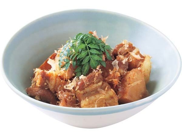 たけのこと豚バラ肉の煮物