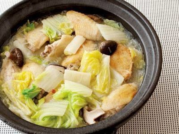 白菜と鶏手羽の塩鍋