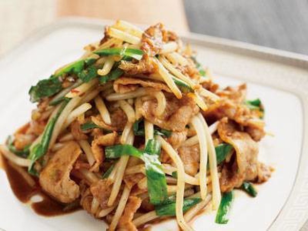 もやしと豚バラと油揚げのピリ辛炒め