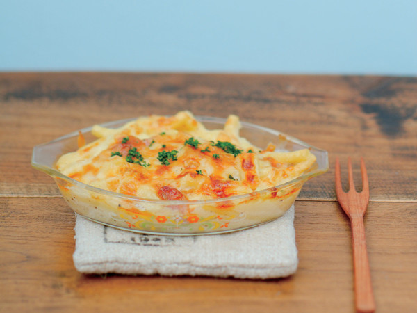 フライパンひとつでマカロニグラタン by 宝島社 クックパッドダイニング