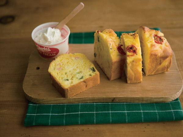 ハムと野菜のケーク・サレ